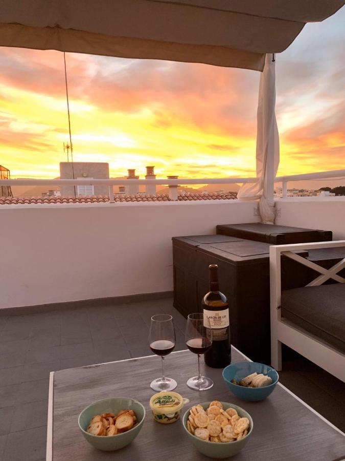Sonne & Meerblick Aus 40 Grad Heissem Whirlpool Geniessen - Zentral Am Hafen Und Dennoch Ruhig 칼라 라트자다 외부 사진